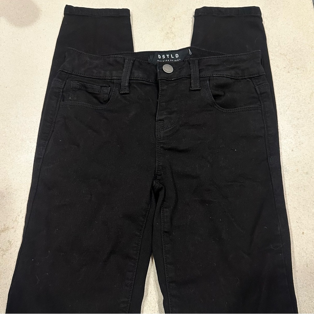 DSTLD Women's Black Skinny Jeans